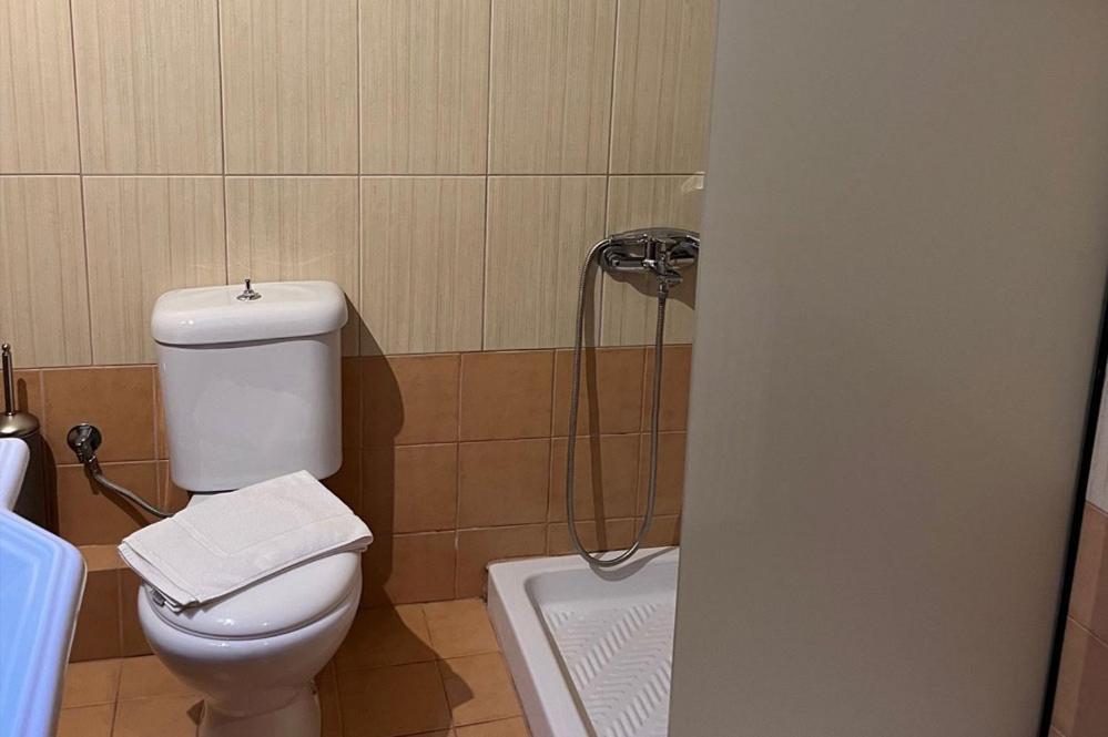 Guesthouse Teloni فيتينا المظهر الخارجي الصورة