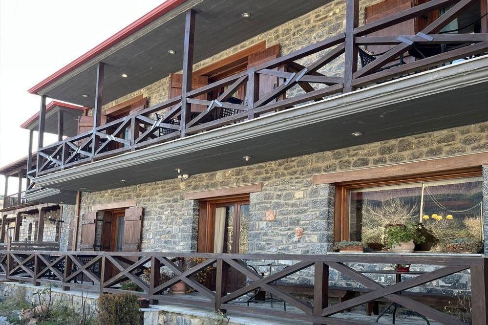 Guesthouse Teloni فيتينا المظهر الخارجي الصورة