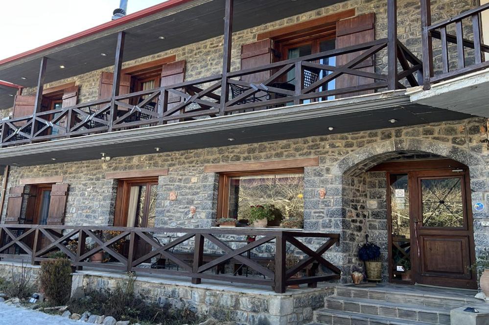 Guesthouse Teloni فيتينا المظهر الخارجي الصورة