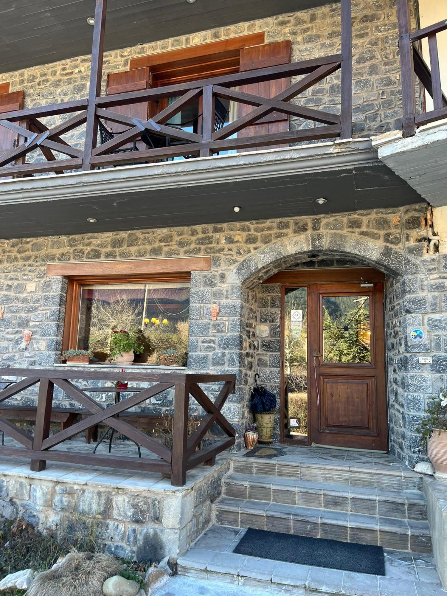 Guesthouse Teloni فيتينا المظهر الخارجي الصورة